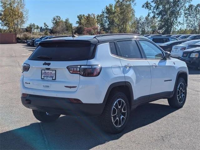 2024 Jeep Compass COMPASS TRAILHAWK 4X4