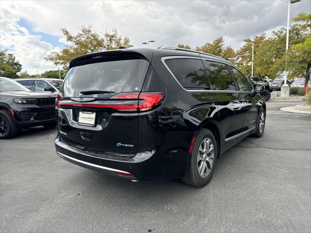 2024 Chrysler Pacifica Hybrid PACIFICA PLUG-IN HYBRID PINNACLE