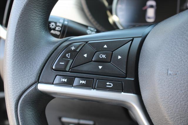 2020 Nissan Versa SV Xtronic CVT