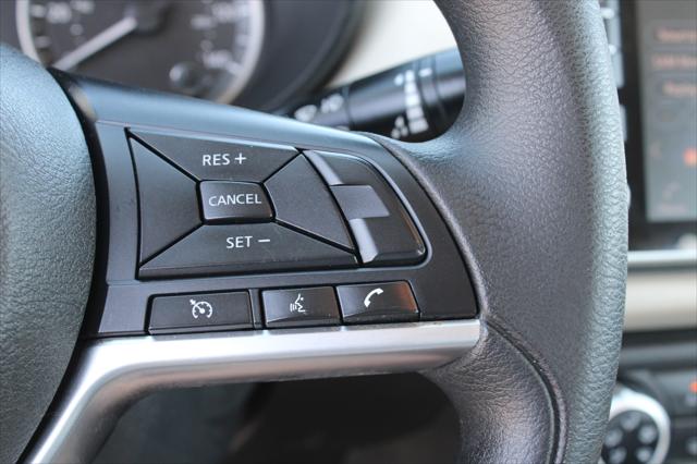2020 Nissan Versa SV Xtronic CVT