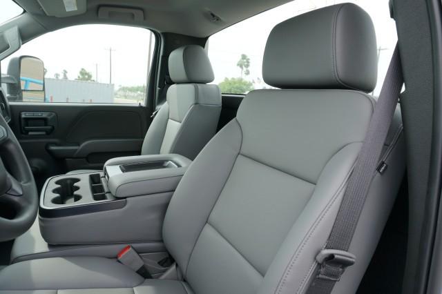 2024 Chevrolet Silverado 6500HD 1WT
