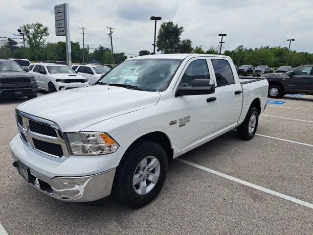 2024 RAM Ram 1500 Classic RAM 1500 CLASSIC TRADESMAN CREW CAB 4X4 57 BOX