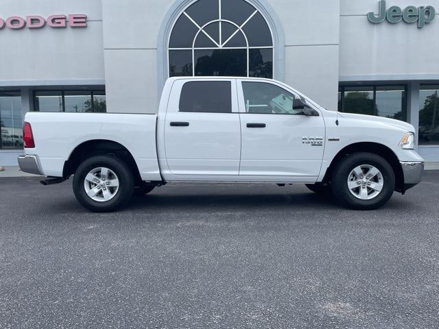 2024 RAM Ram 1500 Classic RAM 1500 CLASSIC TRADESMAN CREW CAB 4X4 57 BOX