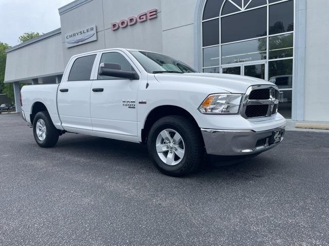 2024 RAM Ram 1500 Classic RAM 1500 CLASSIC TRADESMAN CREW CAB 4X4 57 BOX