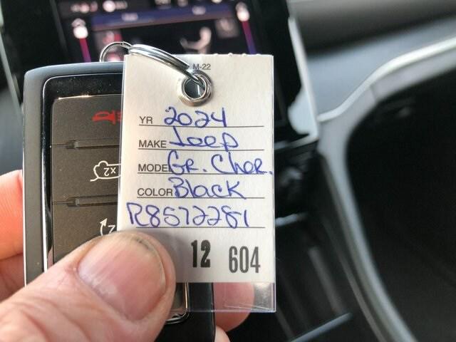 2024 Jeep Grand Cherokee GRAND CHEROKEE L ALTITUDE 4X4