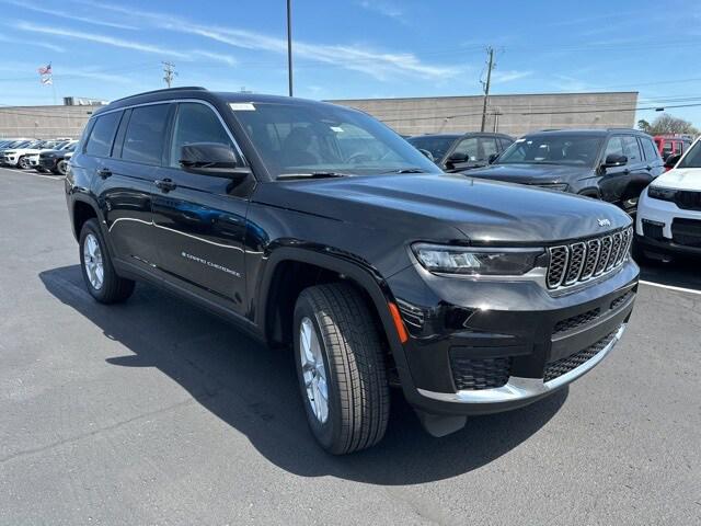 2024 Jeep Grand Cherokee GRAND CHEROKEE L LAREDO X 4X4