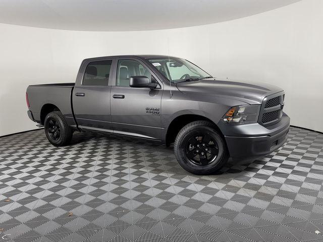 2024 RAM Ram 1500 Classic RAM 1500 CLASSIC TRADESMAN CREW CAB 4X2 57 BOX