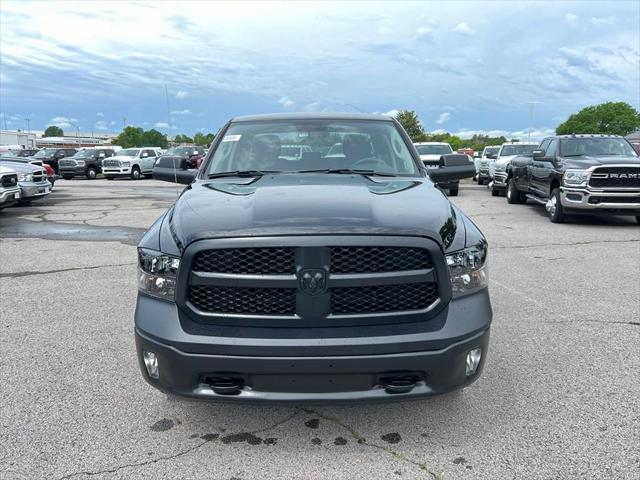 2024 RAM Ram 1500 Classic RAM 1500 CLASSIC TRADESMAN QUAD CAB 4X4 64 BOX