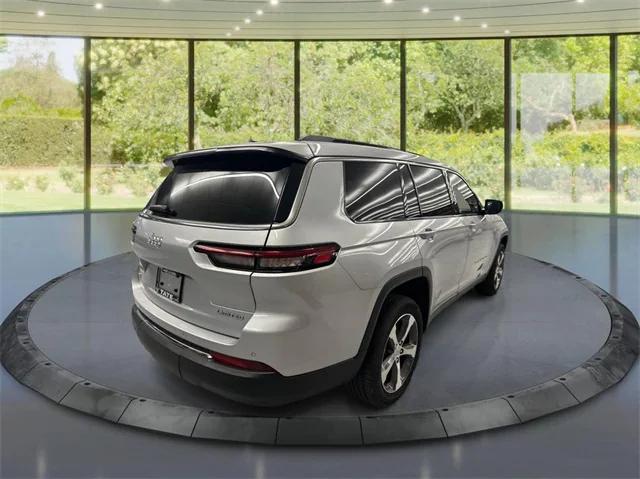 2024 Jeep Grand Cherokee GRAND CHEROKEE L LIMITED 4X4