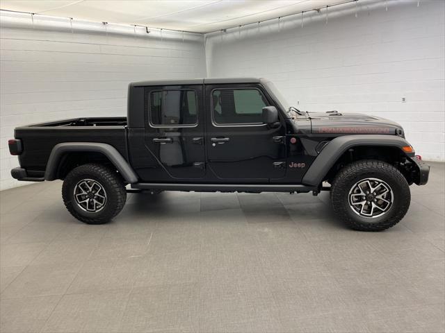 2024 Jeep Gladiator GLADIATOR RUBICON 4X4