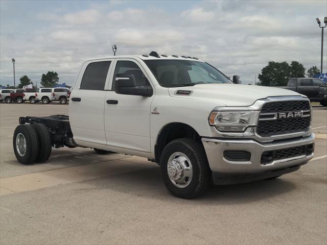 2024 RAM Ram 3500 Chassis Cab RAM 3500 TRADESMAN CREW CAB CHASSIS 4X4 60 CA