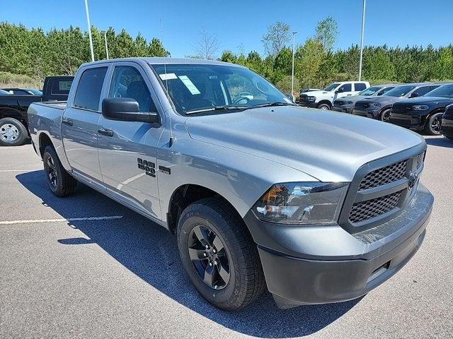 2024 RAM Ram 1500 Classic RAM 1500 CLASSIC TRADESMAN CREW CAB 4X2 57 BOX