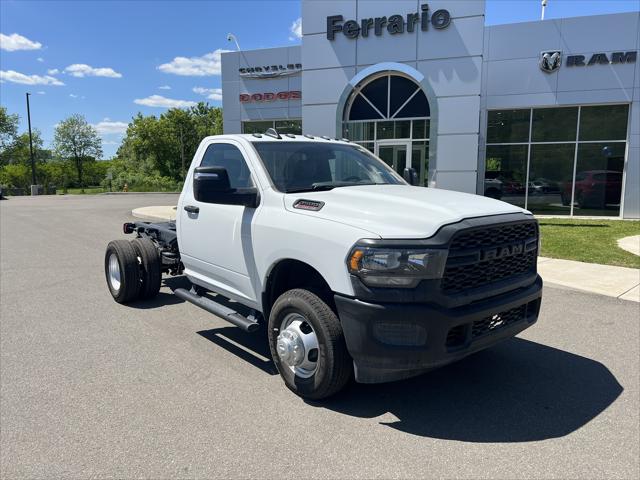 2024 RAM Ram 3500 Chassis Cab RAM 3500 TRADESMAN CHASSIS REGULAR CAB 4X4 60 CA