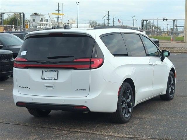 2024 Chrysler Pacifica PACIFICA LIMITED