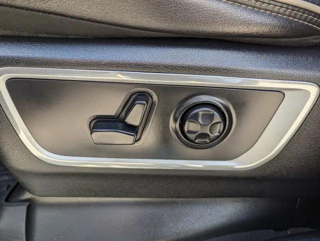 2019 Ram 1500 Laramie Crew Cab 4x4 57 Box