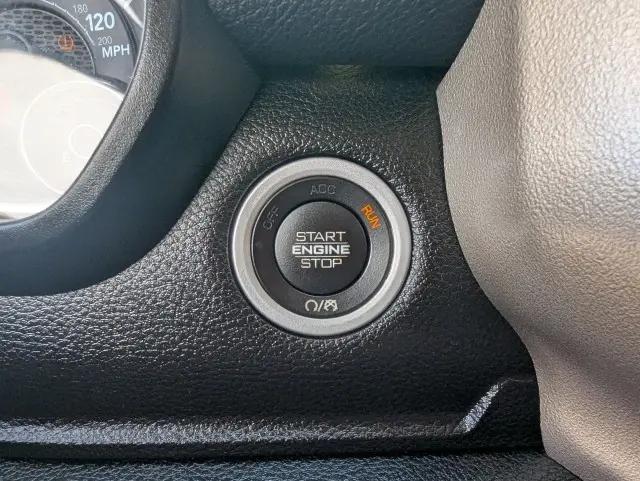 2019 Ram 1500 Laramie Crew Cab 4x4 57 Box