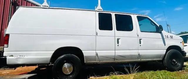 2001 Ford E-350 Super Duty Commercial