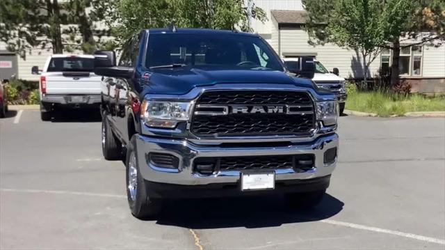 2024 RAM Ram 3500 RAM 3500 TRADESMAN CREW CAB 4X4 8 BOX