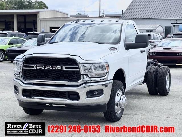 2024 RAM Ram 3500 Chassis Cab RAM 3500 TRADESMAN CHASSIS REGULAR CAB 4X4 60 CA