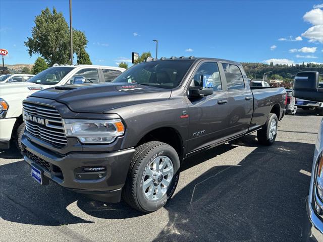 2024 RAM Ram 3500 RAM 3500 LARAMIE CREW CAB 4X4 8 BOX