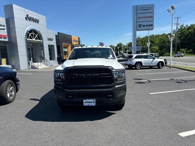 2024 RAM Ram 3500 RAM 3500 TRADESMAN CREW CAB 4X4 8 BOX