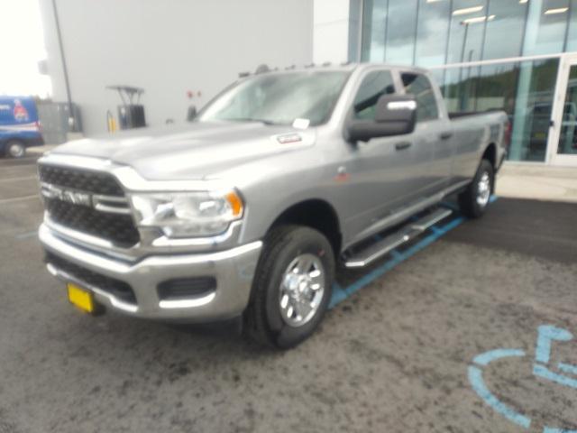 2024 RAM Ram 3500 RAM 3500 TRADESMAN CREW CAB 4X4 8 BOX