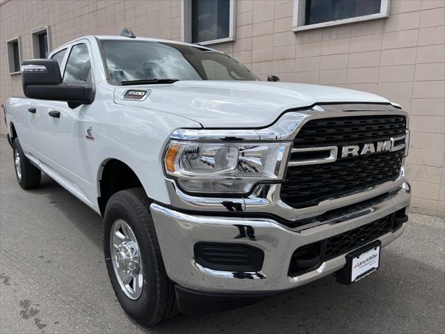 2024 RAM Ram 3500 RAM 3500 TRADESMAN CREW CAB 4X4 8 BOX