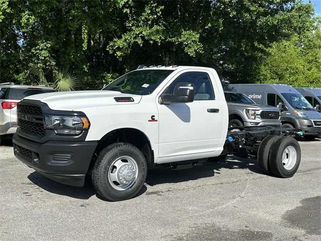 2024 RAM Ram 3500 Chassis Cab RAM 3500 TRADESMAN CHASSIS REGULAR CAB 4X4 60 CA