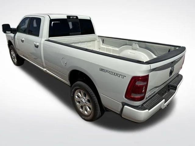 2024 RAM Ram 3500 RAM 3500 LARAMIE CREW CAB 4X4 8 BOX