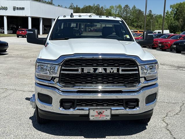 2024 RAM Ram 3500 Chassis Cab RAM 3500 TRADESMAN CHASSIS REGULAR CAB 4X4 60 CA