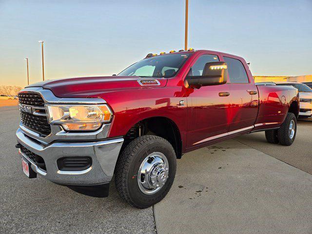 2024 RAM Ram 3500 RAM 3500 TRADESMAN CREW CAB 4X4 8 BOX