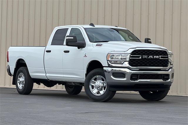 2024 RAM Ram 3500 RAM 3500 TRADESMAN CREW CAB 4X4 8 BOX