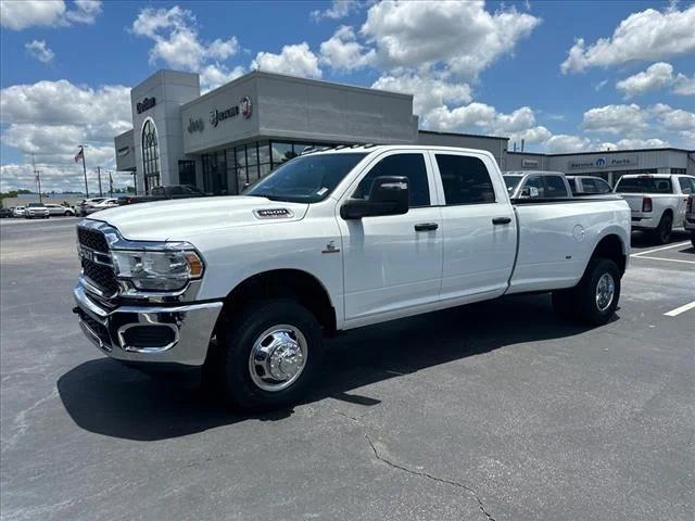 2024 RAM Ram 3500 RAM 3500 TRADESMAN CREW CAB 4X4 8 BOX