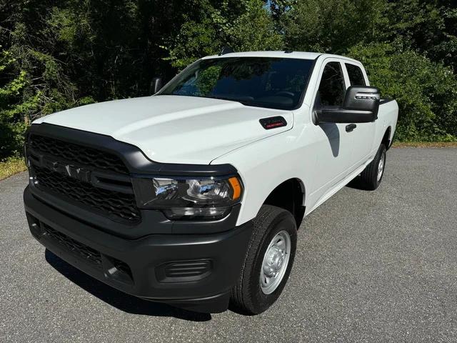 2024 RAM Ram 2500 RAM 2500 TRADESMAN CREW CAB 4X4 64 BOX