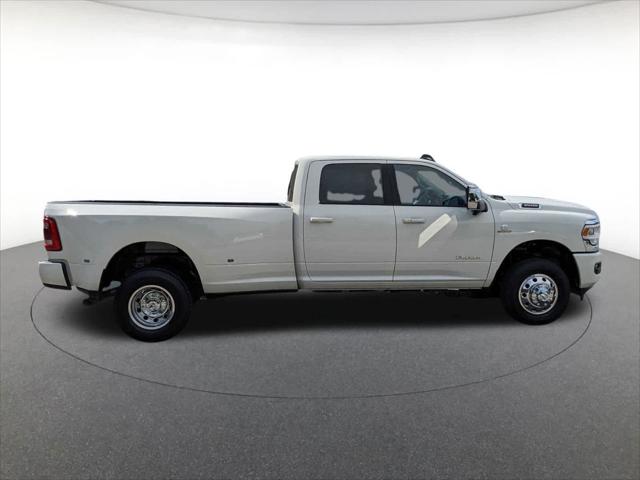 2024 RAM Ram 3500 RAM 3500 LARAMIE CREW CAB 4X4 8 BOX