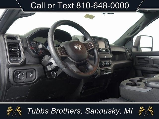 2024 RAM Ram 3500 Chassis Cab RAM 3500 TRADESMAN CHASSIS REGULAR CAB 4X4 60 CA