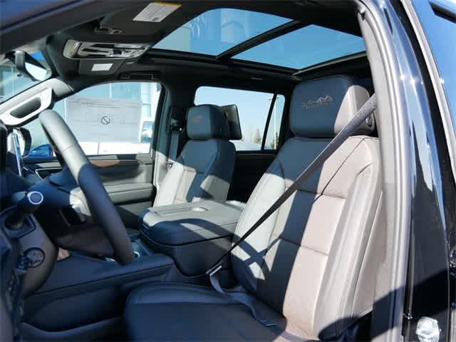 2024 Chevrolet Suburban 4WD High Country