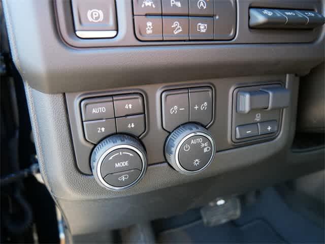2024 Chevrolet Suburban 4WD High Country