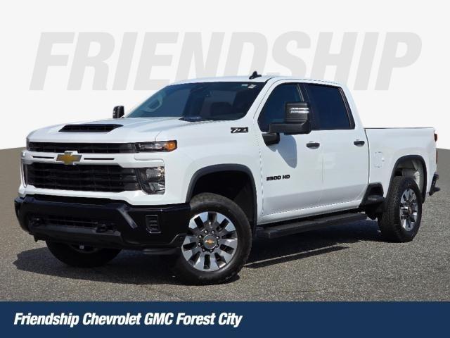 2024 Chevrolet Silverado 2500HD 4WD Crew Cab Standard Bed Custom