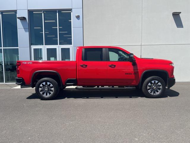 2024 Chevrolet Silverado 2500HD 4WD Crew Cab Standard Bed Custom