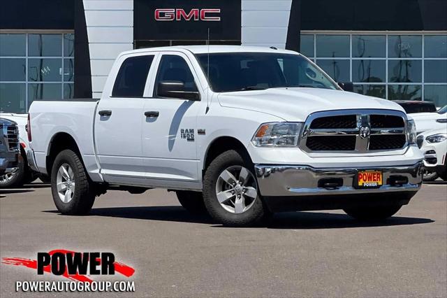 2022 RAM 1500 Classic Tradesman Crew Cab 4x4 57 Box