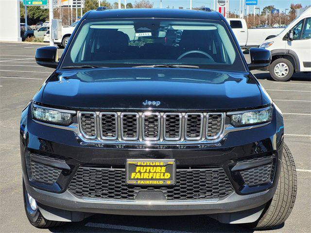 2023 Jeep Grand Cherokee Laredo 4x4