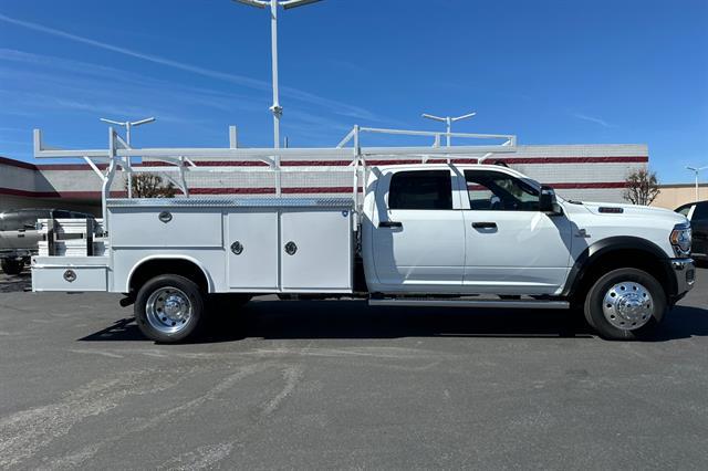 2024 RAM Ram 5500 Chassis Cab RAM 5500 TRADESMAN CHASSIS CREW CAB 4X4 84 CA