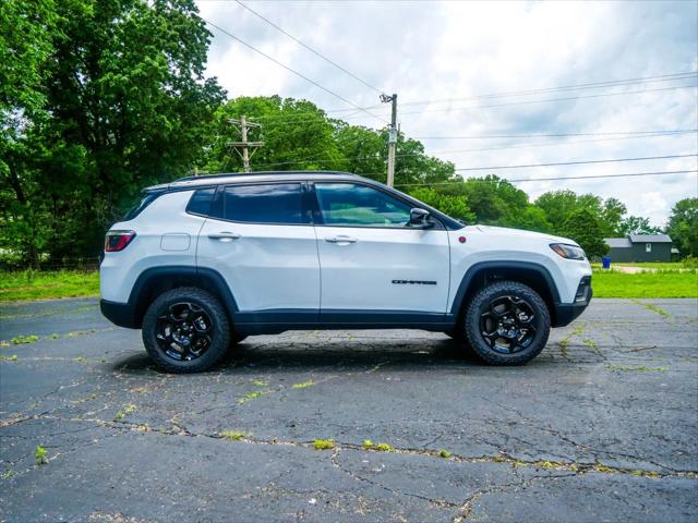 2024 Jeep Compass COMPASS TRAILHAWK 4X4