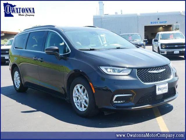 2022 Chrysler Pacifica Touring L for sale in Owatonna, MN