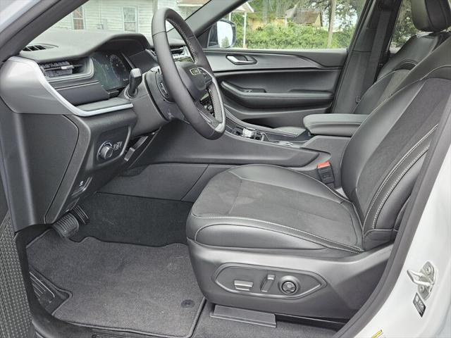 2024 Jeep Grand Cherokee GRAND CHEROKEE L ALTITUDE 4X4