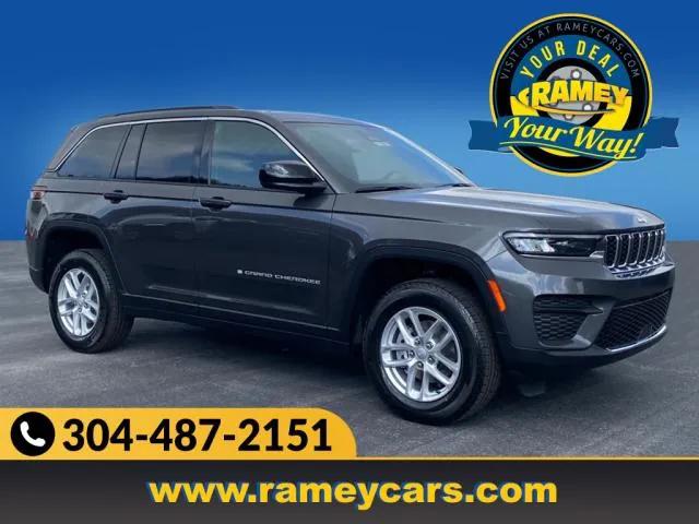 2024 Jeep Grand Cherokee GRAND CHEROKEE LAREDO X 4X4