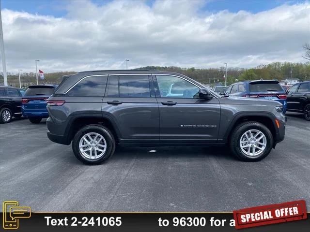 2024 Jeep Grand Cherokee GRAND CHEROKEE LAREDO X 4X4