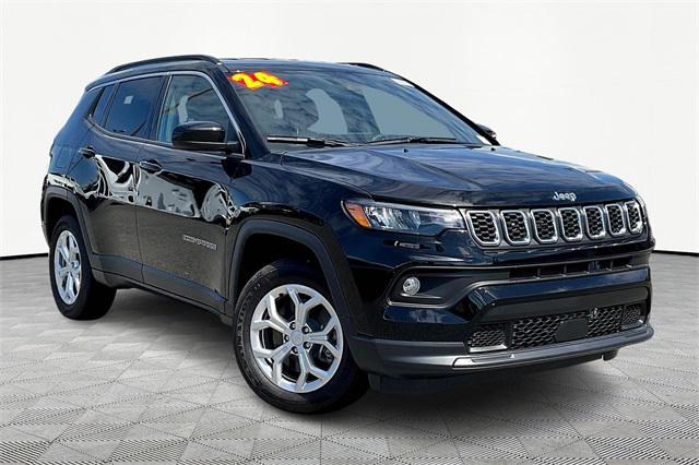 2024 Jeep Compass COMPASS LATITUDE 4X4