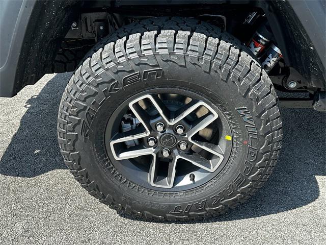 2024 Jeep Gladiator Sport